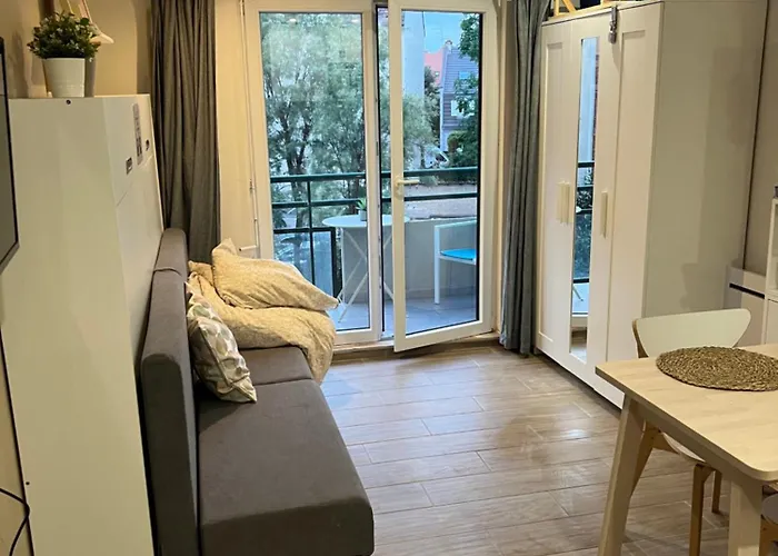 Cosy Centre Tram Апартаменты